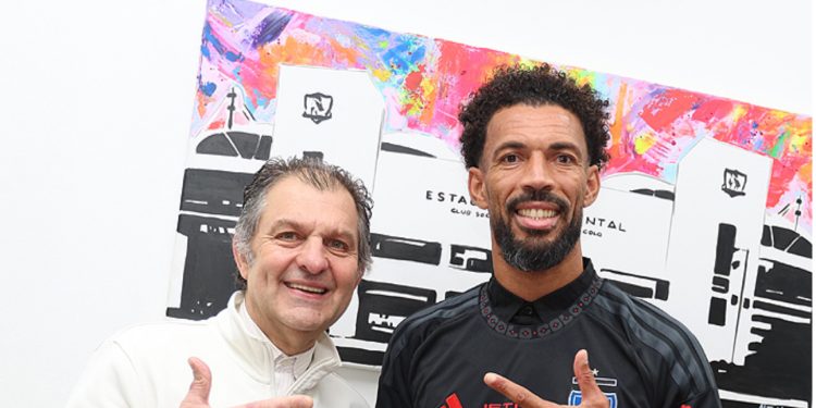 Vozinha firmó su contrato y ya es jugador oficial de Colo Colo