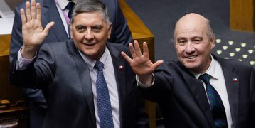 Anuncian reapertura de avenida Altamirano con tránsito unidireccional tras socavón