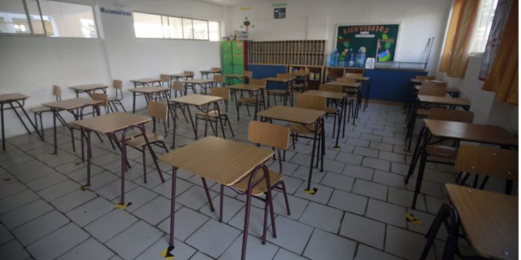 Se mantiene suspensión de clases para este martes en Antofagasta por alerta de lluvias