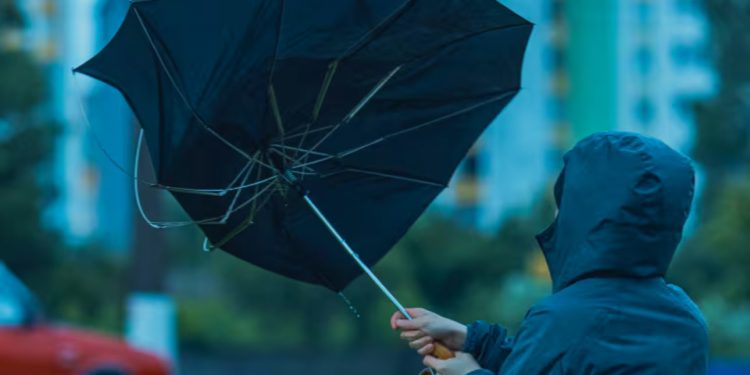 Emiten alerta meteorológica para el norte de Chile por vientos de hasta 110 kilómetros por hora