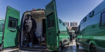 Trasladan a 540 reos desde Tocopilla hacia Antofagasta por sistema frontal en el norte