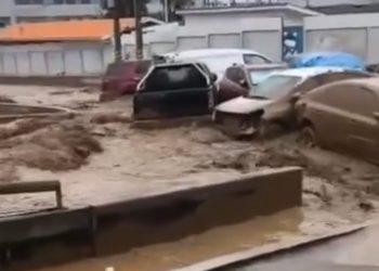 Impresionante aluvión en Tocopilla obliga a Senapred a llamar para evacuar seis sectores de la comuna