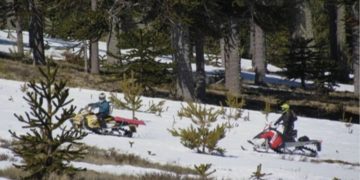 Turistas causaron daño irreparable en la Reserva Nacional Malalcagüello tras ingresar en motos de nieve