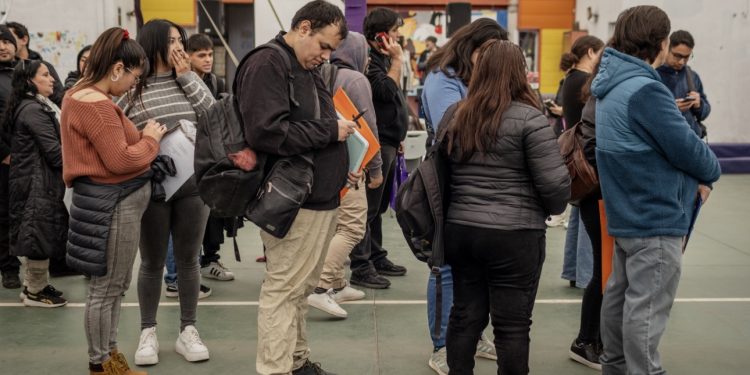 El desempleo en Chile sube a 9,5% llegando a su mayor nivel en cinco años