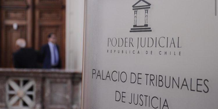 Pareja de adultos mayores sufrió millonario robo en su vivienda de Quilpué