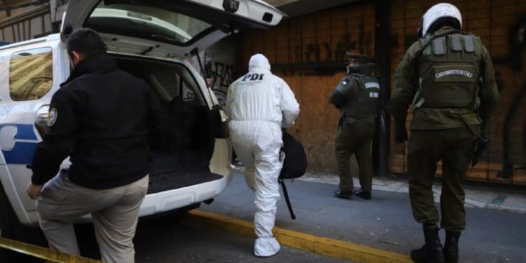 Detienen a nueve sujetos implicados en millonario robo a sucursal de banco en Valparaíso