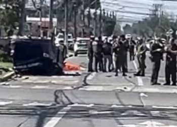 Conductor civil y delincuente mueren tras choque durante persecución por robo de cigarrillos en Maipú