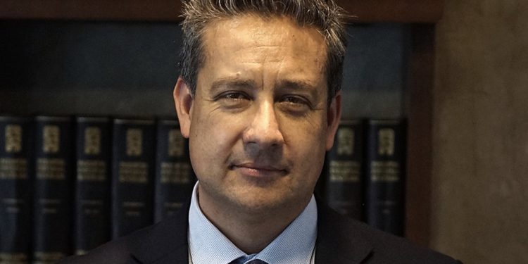 Detienen a exfiscal Vinko Fodich que integraría una red de secuestros extorsivos y lavado de dinero