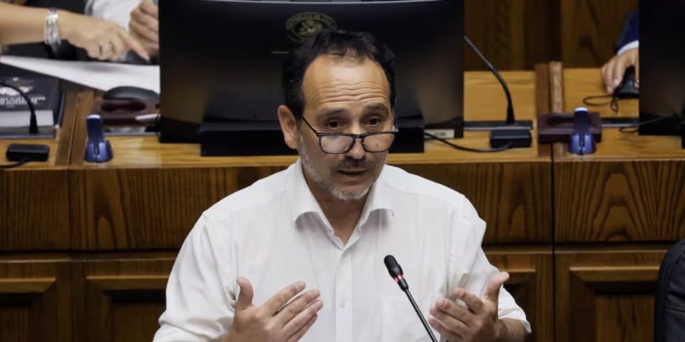 Estados Unidos niega visa a senador comunista Daniel Núñez