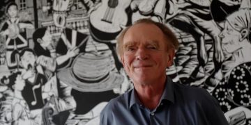 Falleció Thierre Defert artista francés más conocido como Loro Coirón que inmortalizó Valparaíso