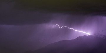 Emiten aviso por posibles tormentas eléctricas con granizo en la Región de Valparaíso